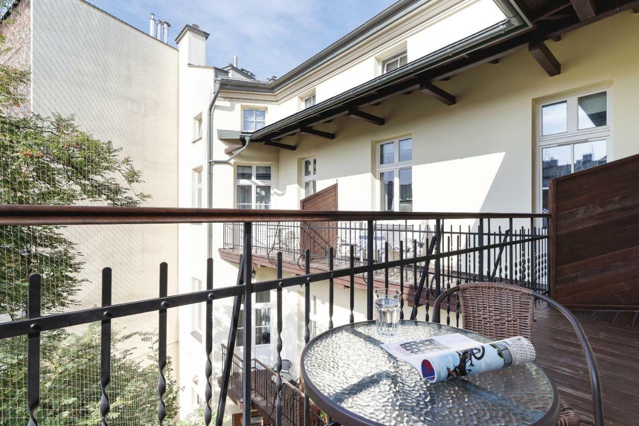 Apartments Cracow Miodowa By Renters Cracovia Esterno foto